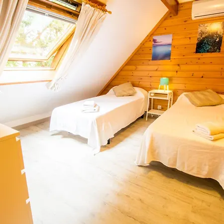 With Pool, Wifi And Smart Tv Hébergement de vacances